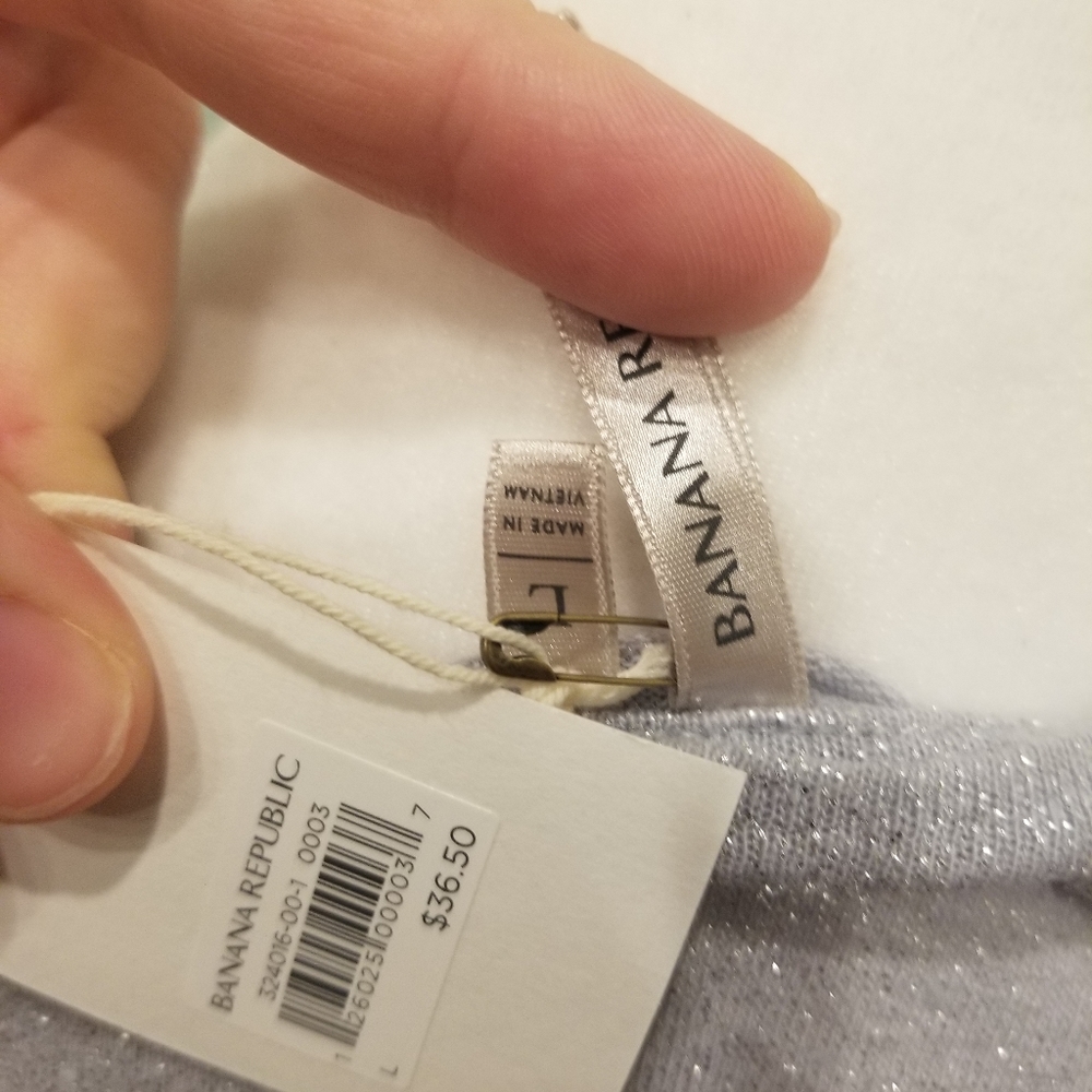 🌸Banana Republic Silver/Sparkle Tank Top NWT - Picture 4 of 6